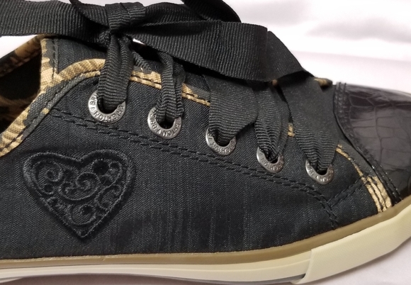 NWT Brighton "Safari" Ribbon Lace Sneakers - Picture 4 of 7